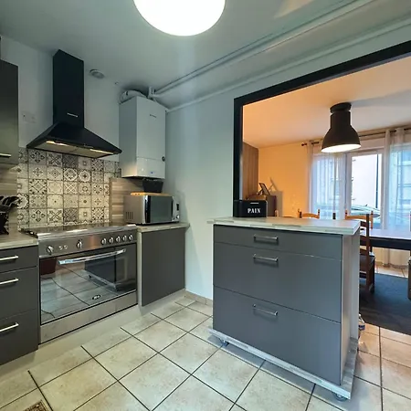 28 Rue Louis Bleriot 72700 Alonnes Vakantiehuis *