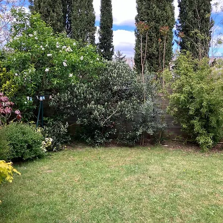 Hébergement de vacances 28 Rue Louis Bleriot 72700 Alonnes Allonnes (Sarthe)