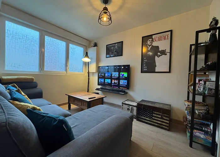 28 Rue Louis Bleriot 72700 Alonnes Nyaraló